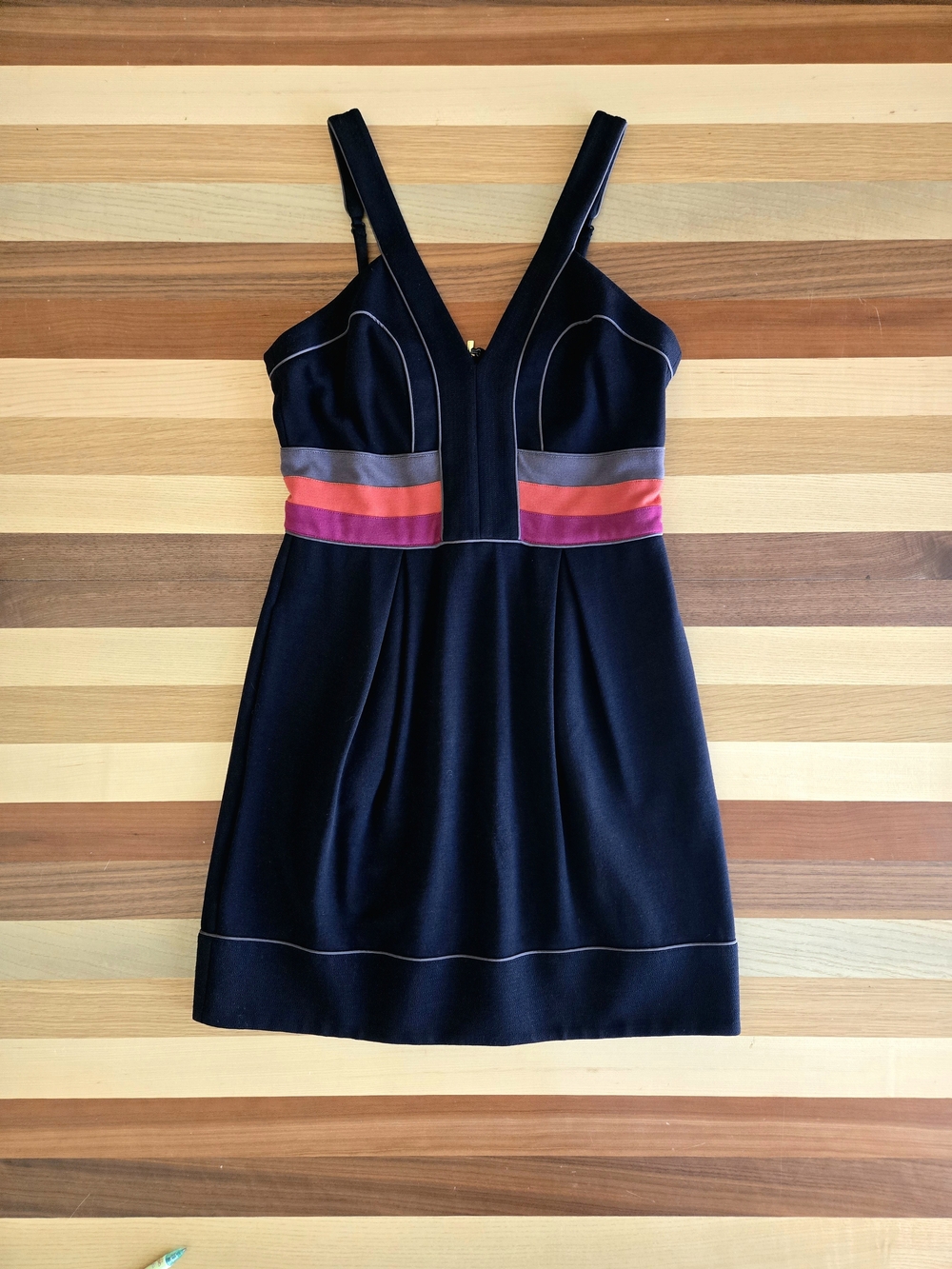 BCBGMaxAzria Black Mini Dress with Color-Block Waist Size 4